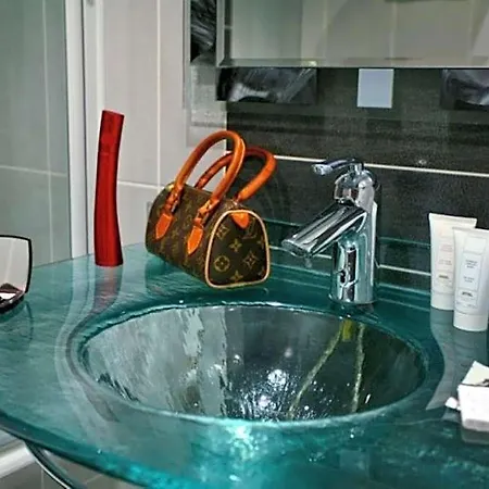Convention Montparnasse Hotel 3*