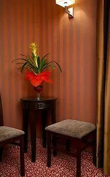 コンベンション モンパルナス ホテル