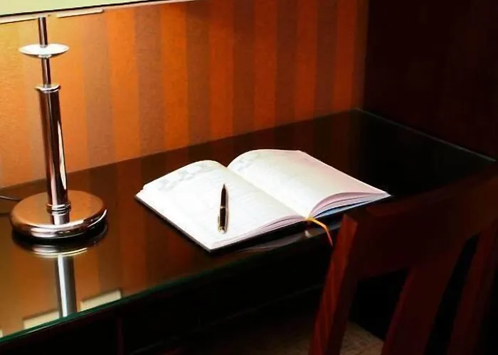 Convention Montparnasse Hotel